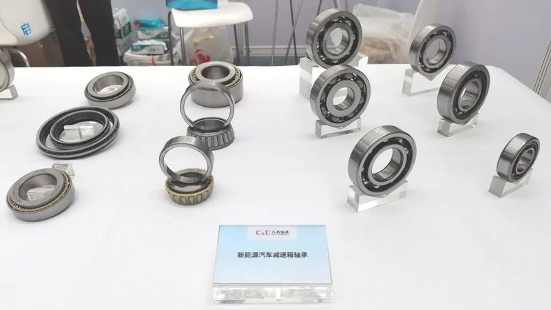 避坑指南：在选择进口轴承代理厂家时，以下误区需避免：